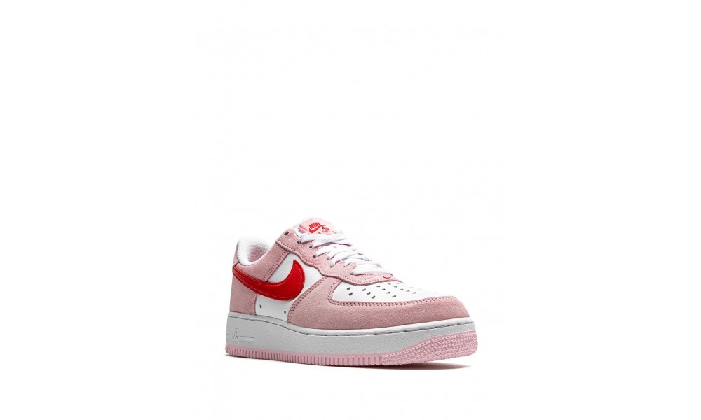 Nike air force 1 valentines day hotsell